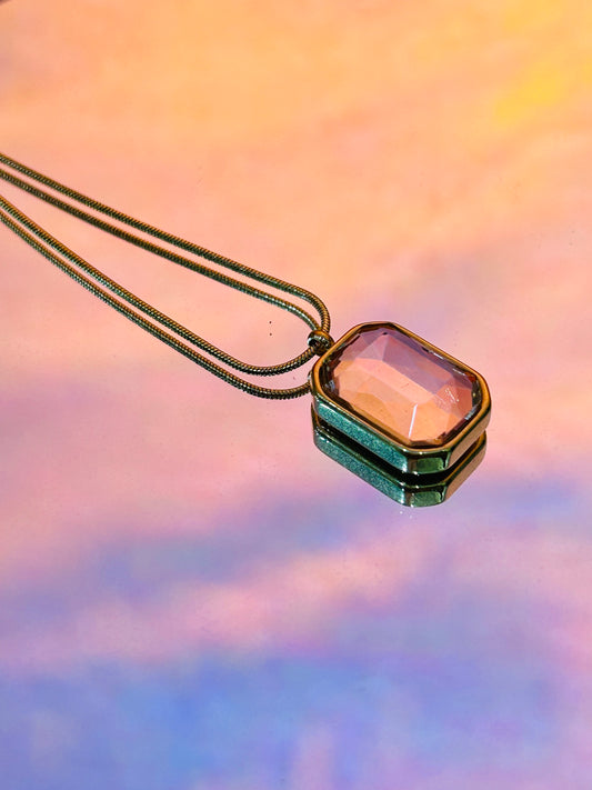 Zephyr Minimal Pink Necklace