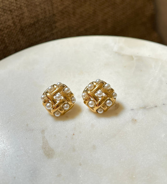 Nova Pearl-Gold Earrings