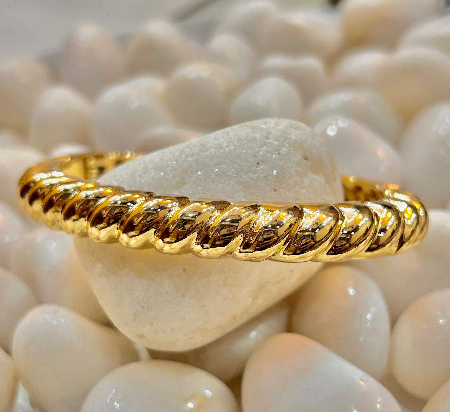 Tordu Anti-Tarnish Bangle Bracelet
