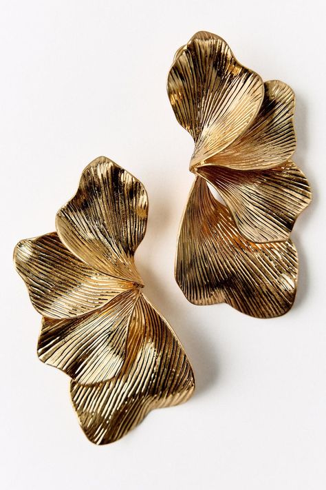 Pétalo Statement Anti-Tarnish Earrings