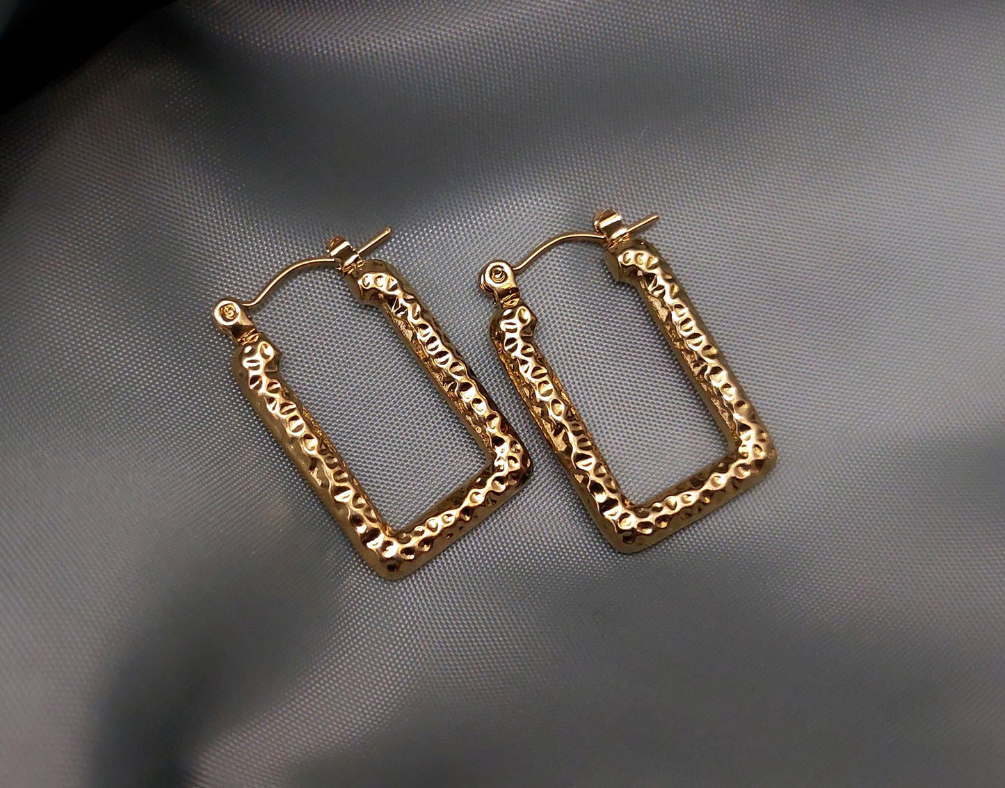 RectaGold Hoop Earrings